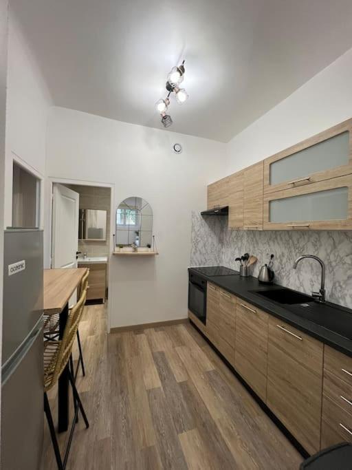 Tres Bel Appartement Neuf Avignon Exterior photo